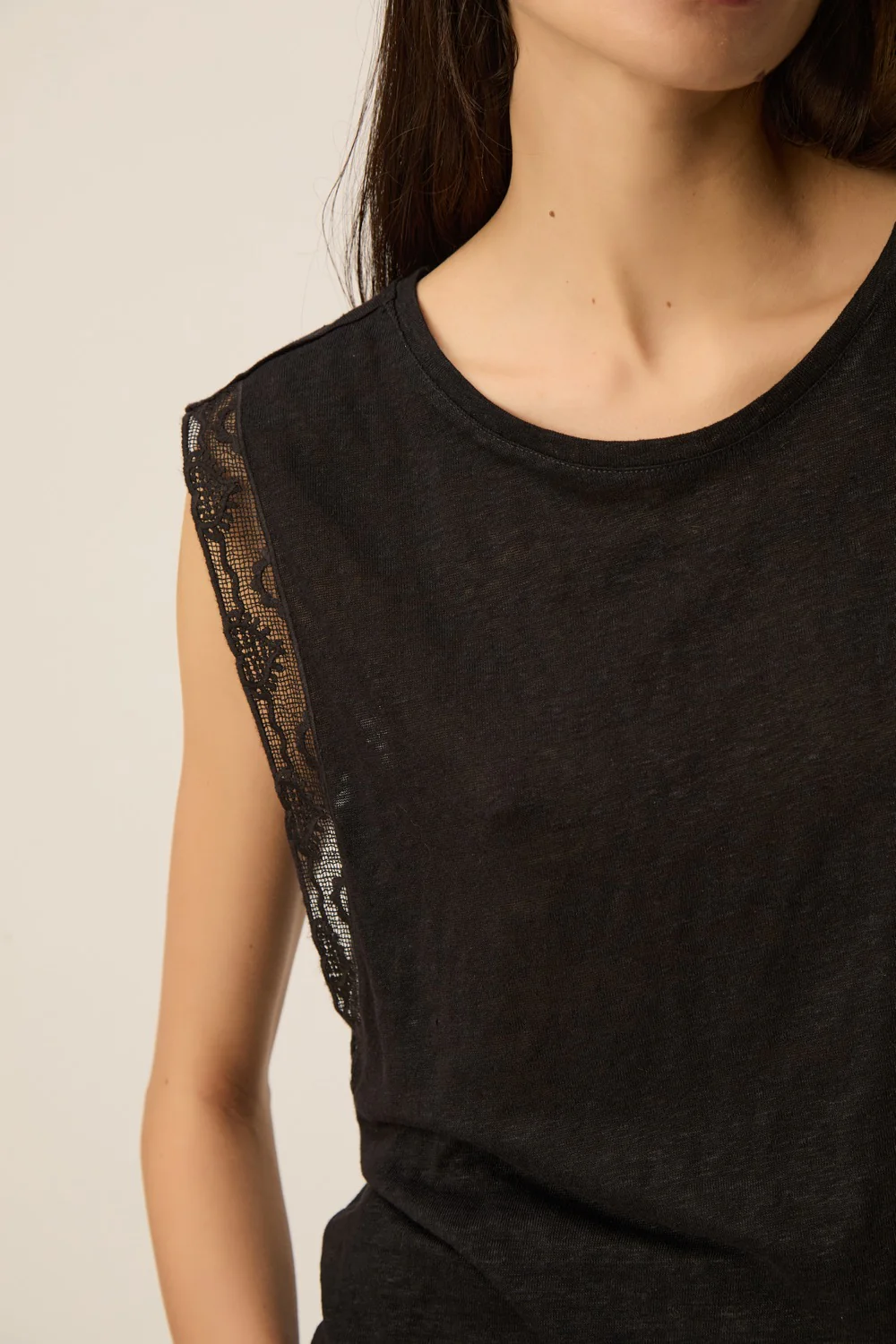 Camiseta HELENA negra Des Petits Hauts.