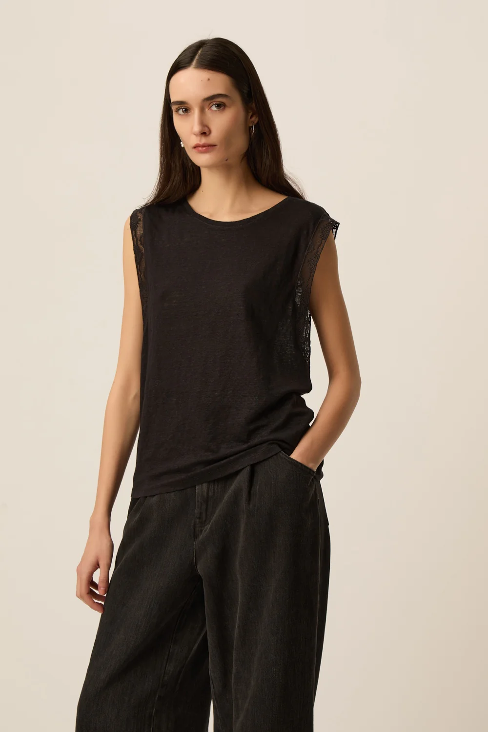 Camiseta HELENA negra Des Petits Hauts.