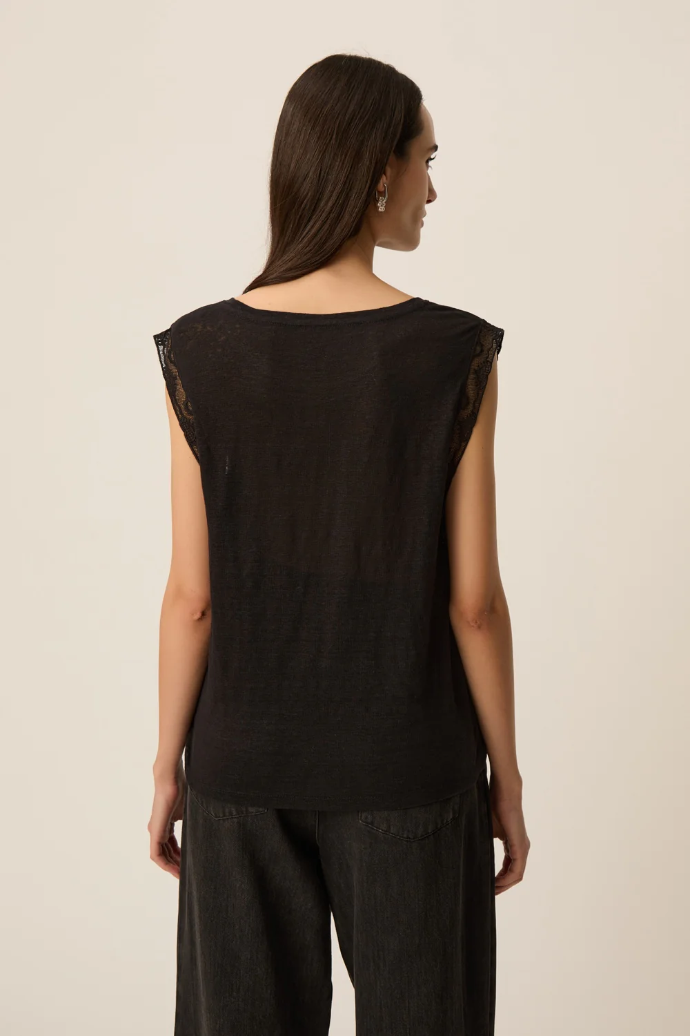 Camiseta HELENA negra Des Petits Hauts.