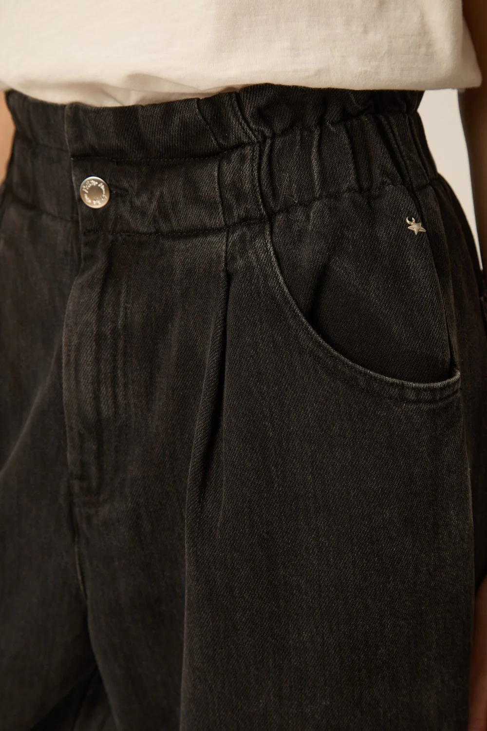 Vaquero LOU LOU gris Des Petits Hauts.