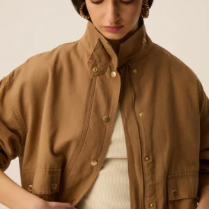 Cazadora oversize LEO camel  Des Petits Hauts.