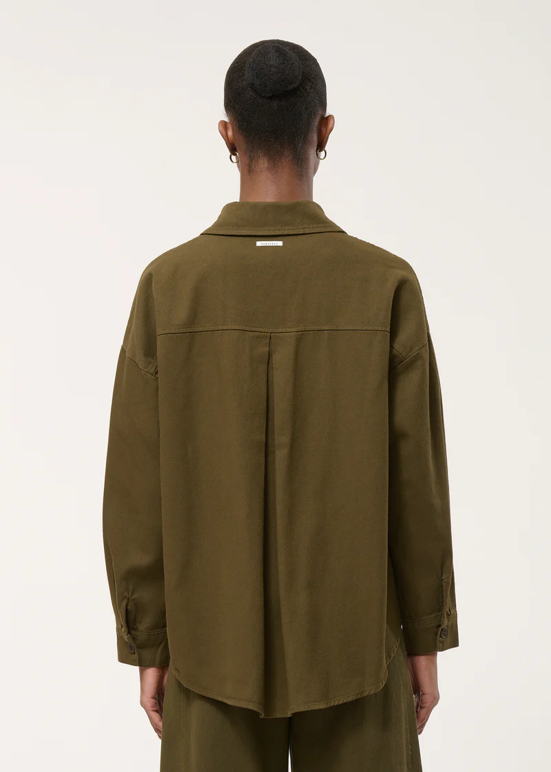 Cazadora LOMEO caqui Humility.