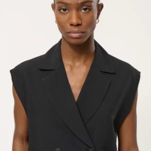 Chaleco LORIC negro Humility.