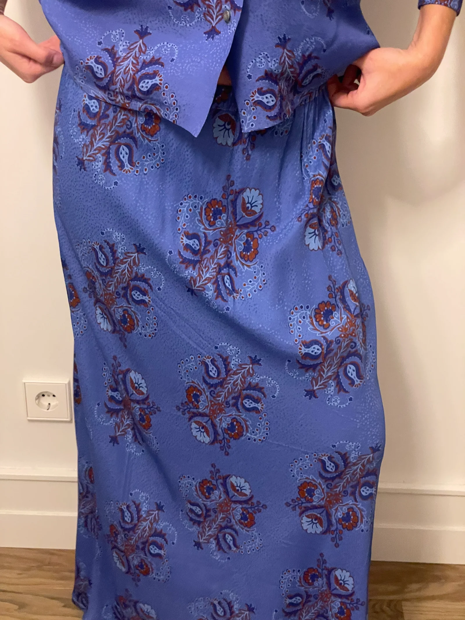 Falda MAFALDA azul Magnolya.