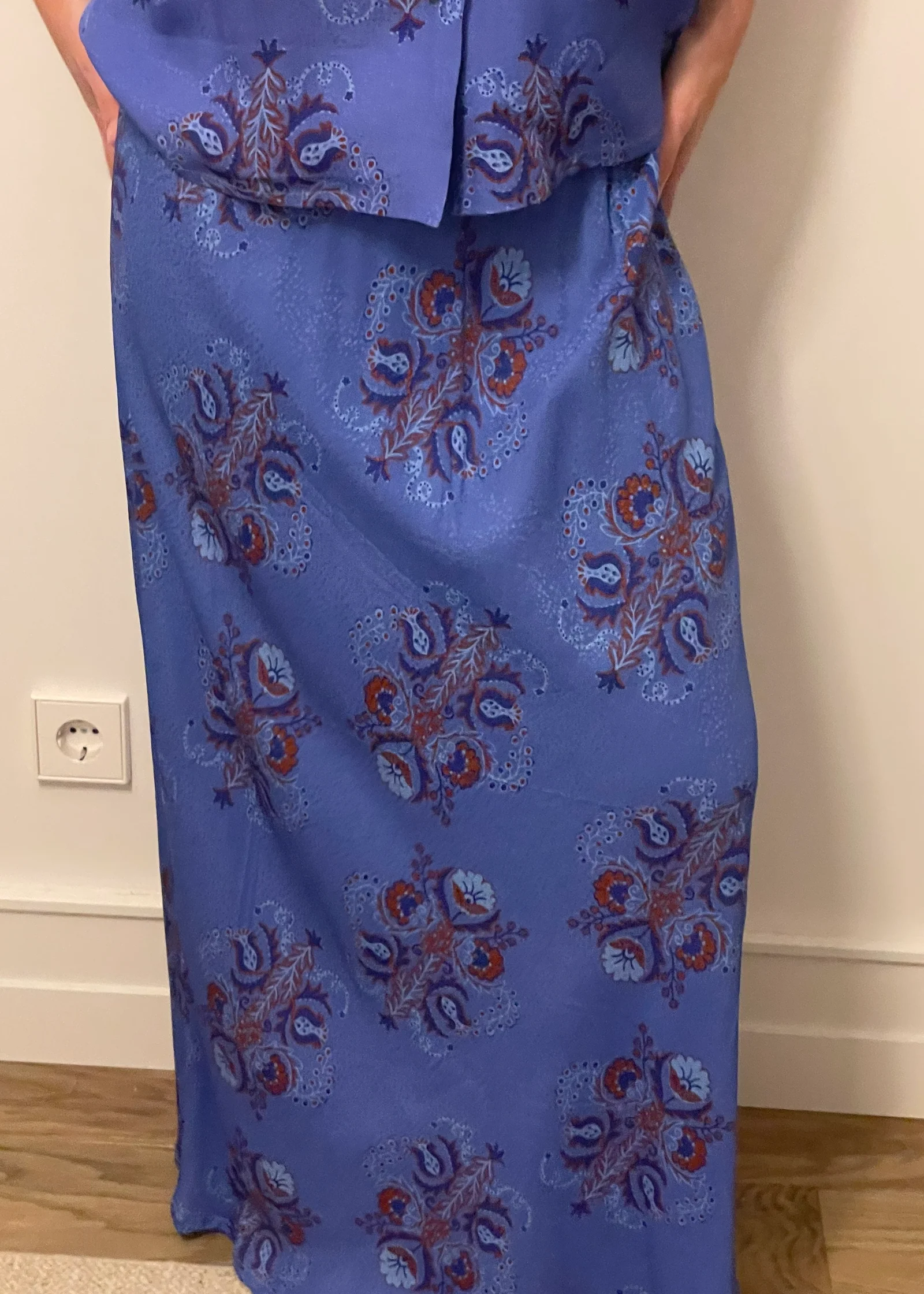 Falda MAFALDA azul Magnolya.