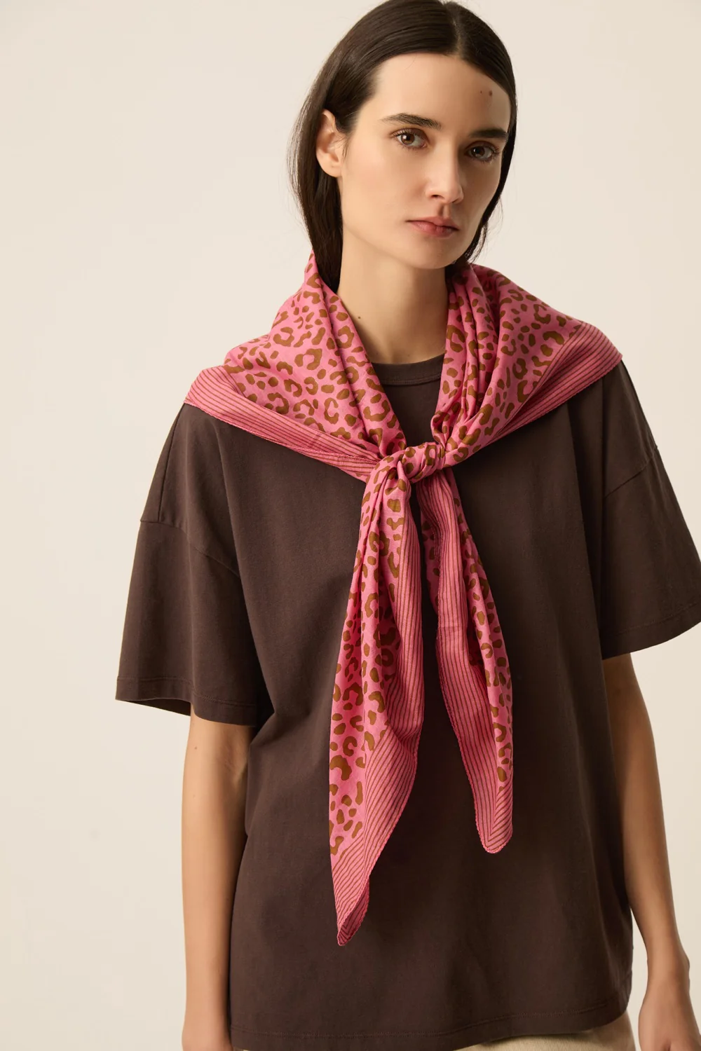 Fular NYMINE print rosa Des Petits Hauts.