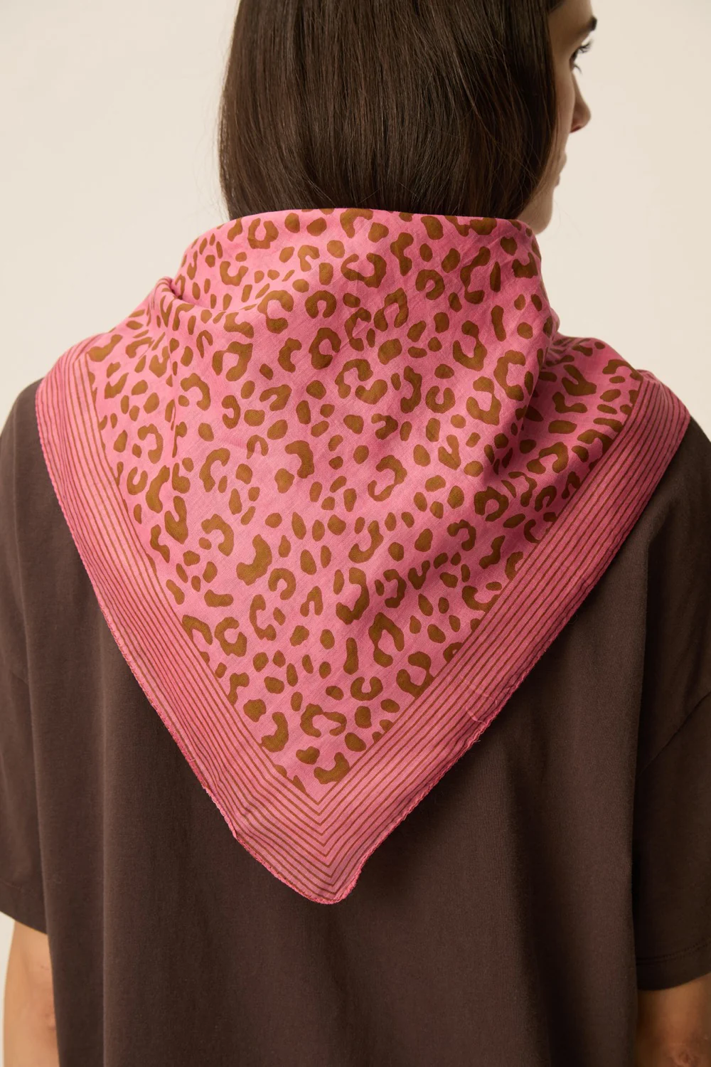 Fular NYMINE print rosa Des Petits Hauts.