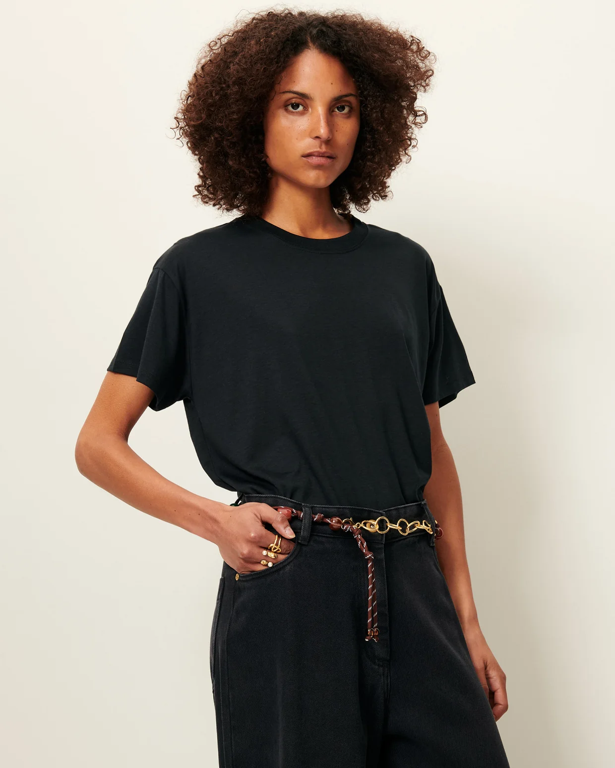 Camiseta TOO negro Sessùn.